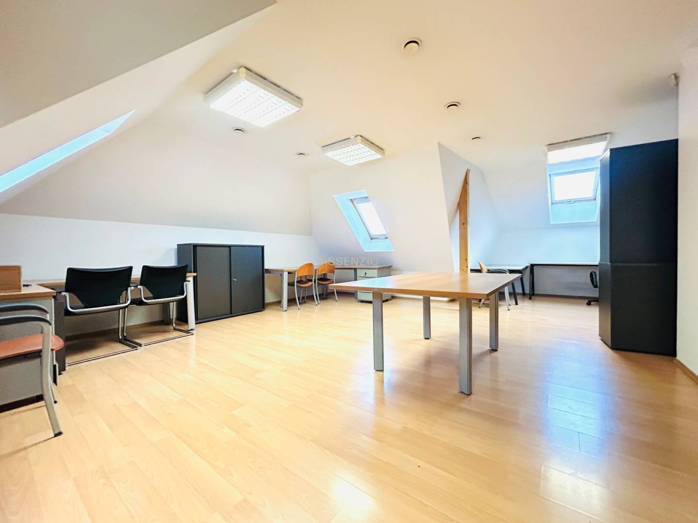 Rent Two bedroom apartment, Two bedroom apartment, Komárovská, Bratisl