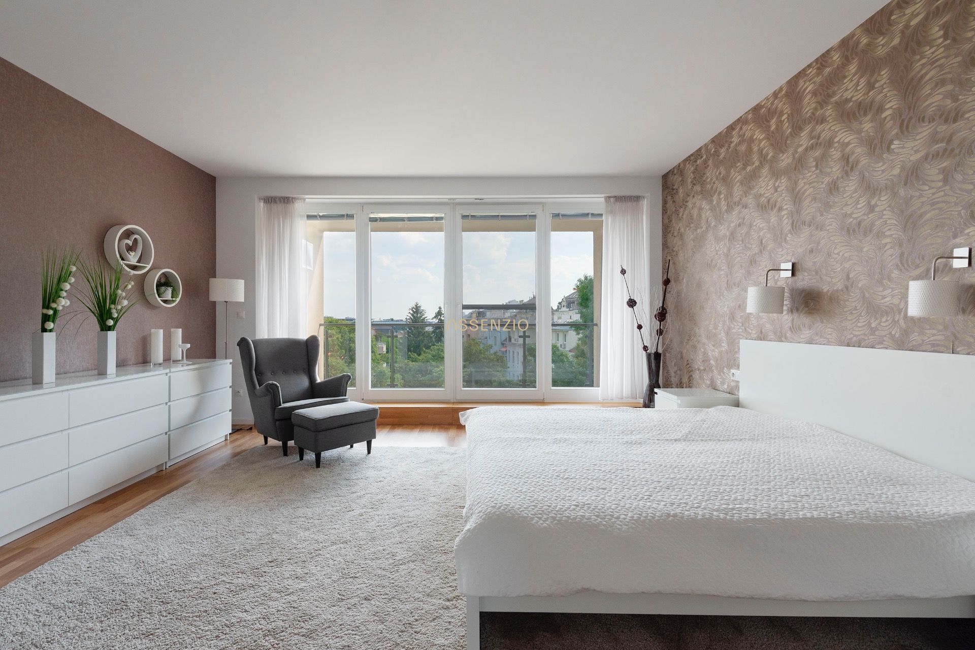 Rent Four+ bedroom apartment, Four+ bedroom apartment, Leškova, Bratis