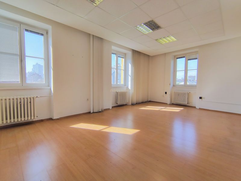 Rent Offices, Offices, Odborárske námestie, Bratislava - Staré Mesto, 